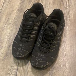 COPY - Nike Air Grade School size 7/w9